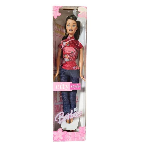 New Barbie with Oriental Outfit Rare find doll. Collectable. Vintage.  Unique - Picture 1 of 8